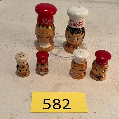 Wood Chef Salt & Pepper shakers