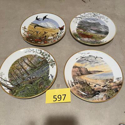 Lot of 4 Collector Plates
