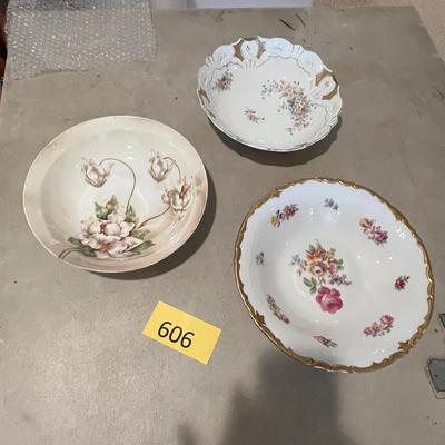 Lot of bowls