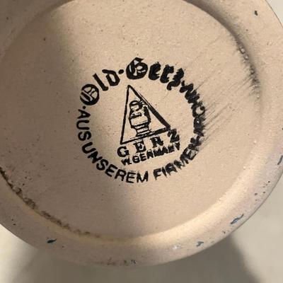 2 Beer Steins