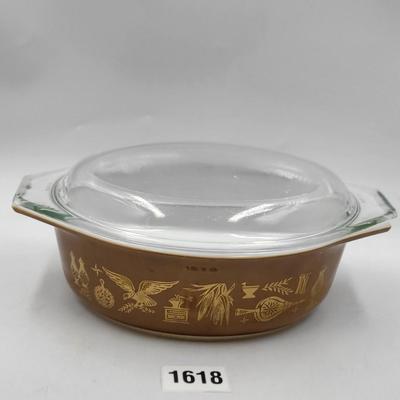 Vintage 1 1/2 Qt Pyrex