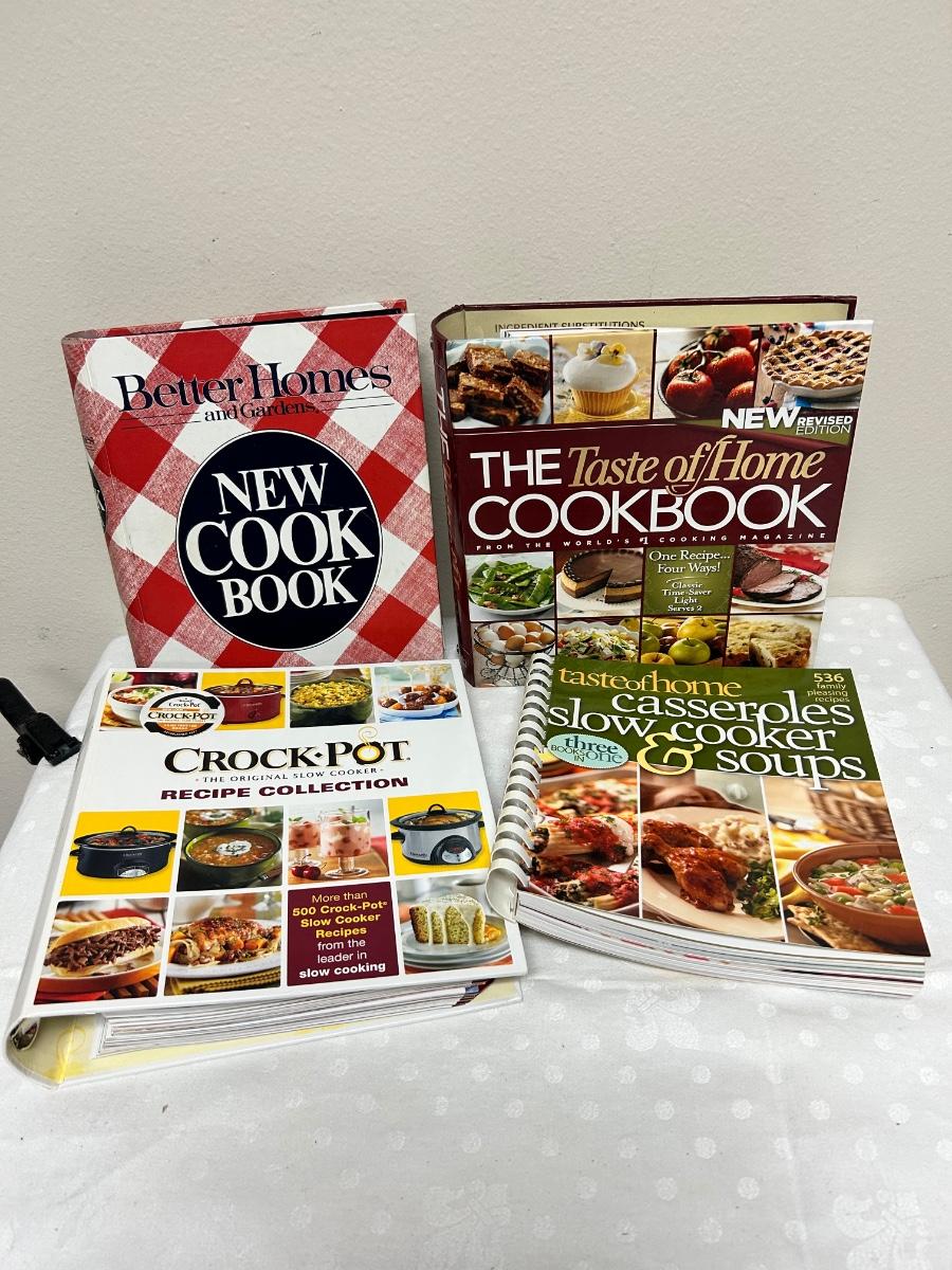 Lot of Four Spiral Bound Cookbooks Taste of Home Casseroles Better