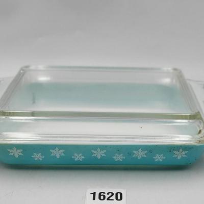 Vintage 1 1/4 Qt Pyrex Bakeware