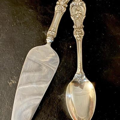 LOT 13  REED & BARTON STERLING SILVER FRANCIS I SERVING SPOON & CAKE SERVER