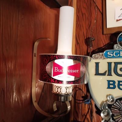LIGHTED BUDWEISER WALL SCONCE BEER SIGN