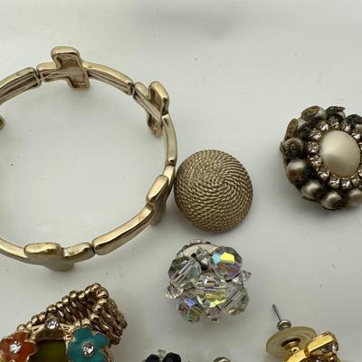 Costume Jewelry Lot 2
