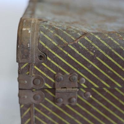 Vintage Suitcase/Trunk