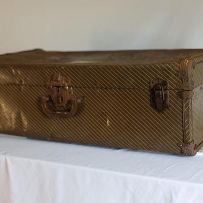 Vintage Suitcase/Trunk
