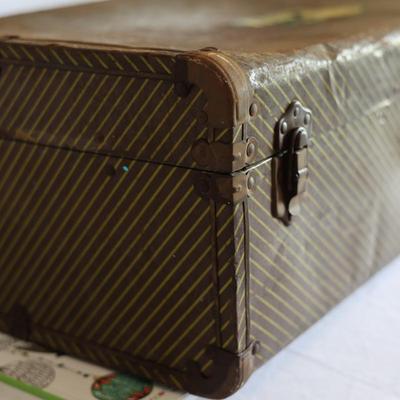 Vintage Suitcase/Trunk