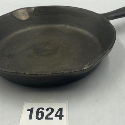 Cast Iron Skillet 1