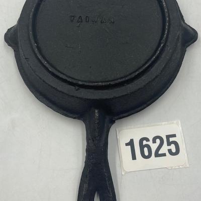 Cast Iron Skillet 2