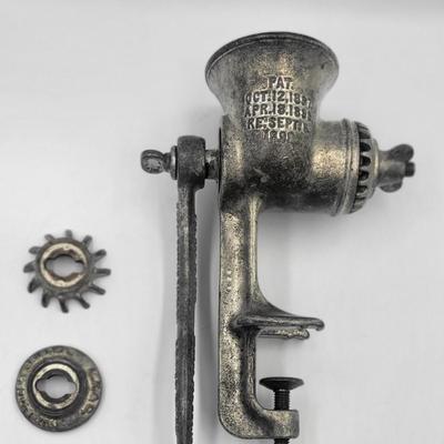 Vintage Universal #2 Grinder