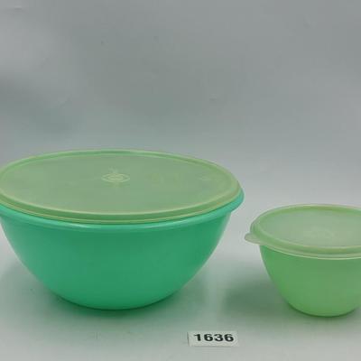 VINTAGE TUPPERWARE LOT