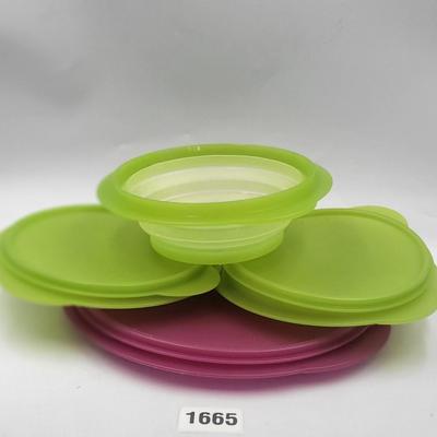 Vintage Tupperware Collapsable Bowl Lot