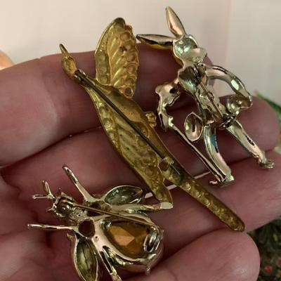 Costume Jewelry Lot Pins Necklace Antique Shoe Clip ++++