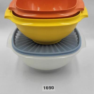 3 Pc Tupperware Lot