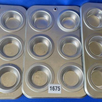 Assorted Baking Pan Lot