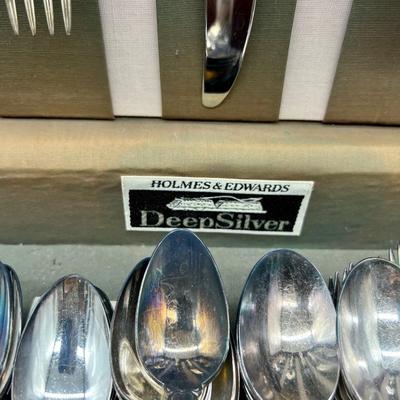 Holmes & Edwards Deep Silver Flatware Set