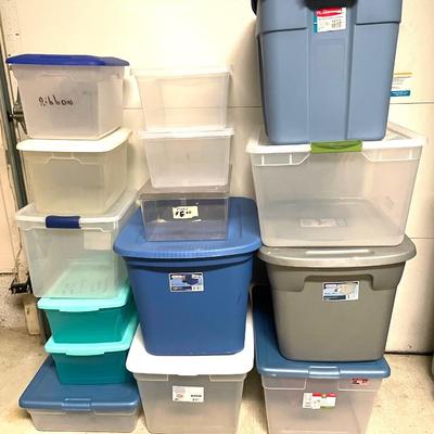 Lot of 15 Totes