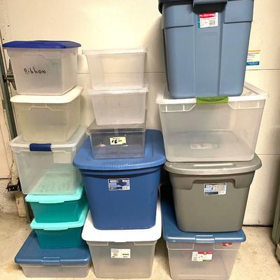 Lot of 15 Totes