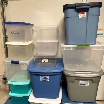 Lot of 15 Totes
