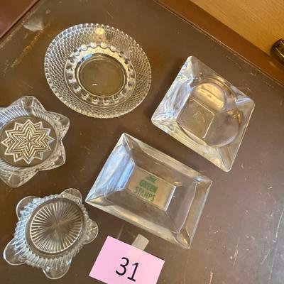 Lot of crystal Ashtrays