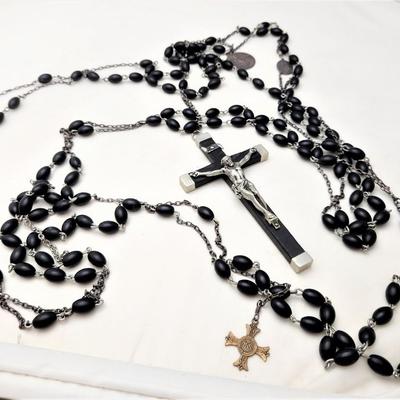 Lot #26  Vintage Nun's 15 Decade Rosary with Sterling Medal