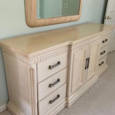 Drexel Heritage Dresser And Mirror