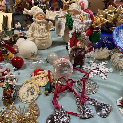 large lot of Vintage Christmas Decor, Mr. and Ms. Santa