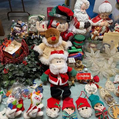 large lot of Vintage Christmas Decor, Mr. and Ms. Santa