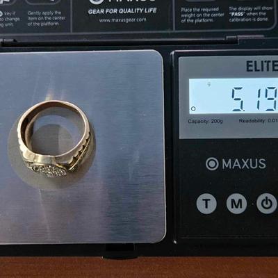 Vintage 10 karat gold menâ€™s ring size 10 1/2