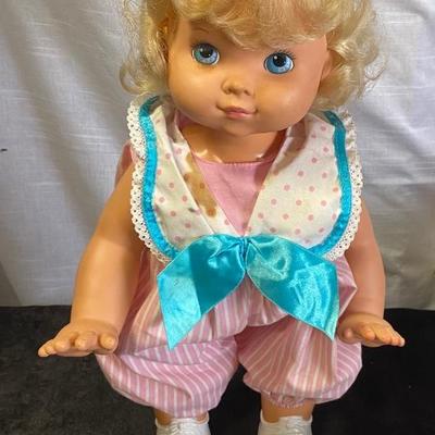 1991 Hasbro Walking Doll
