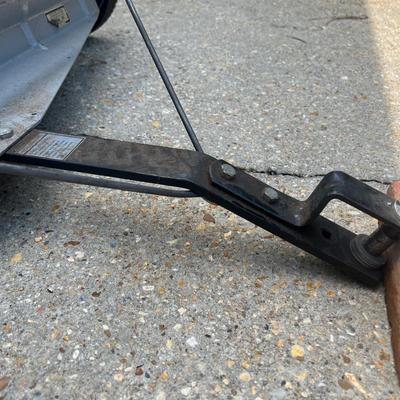 CRAFTSMAN II Leaf/Lawn Sweeper 38