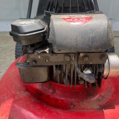 YARD MACHINES 21â€ Cut Push Mower *NOT RUNNING*