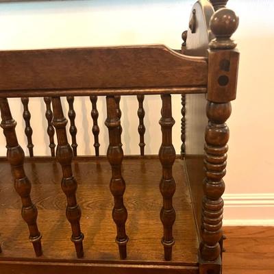 Ethan Allen Dark Antiqued Pine Old Tavern Cradle