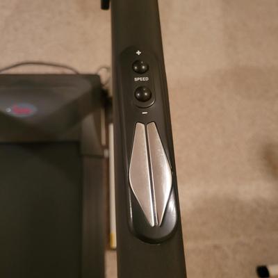 Sunny Health and Fitness Treadmill (WR-DW)