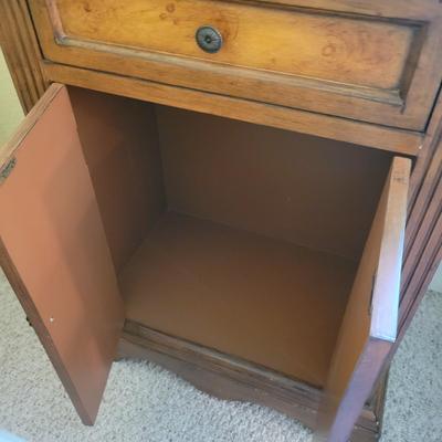 Small Wooden Cabinet (LR-DW)