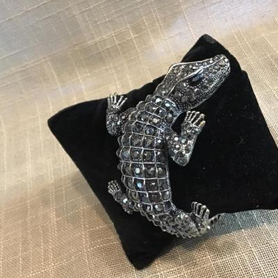 Alligator ðŸŠ Hinged Stone Bracelet