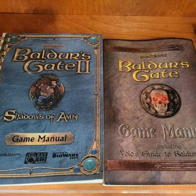 World of Warcraft Game Strategy Books and More (LR-DW)