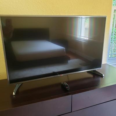 LG 42" Smart TV (PB-KD)
