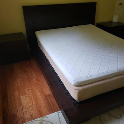 Five Piece Bedroom Suite by HuppÃ© & FrÃ¨res LtÃ©e (PB-KD)