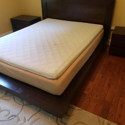 Five Piece Bedroom Suite by HuppÃ© & FrÃ¨res LtÃ©e (PB-KD)