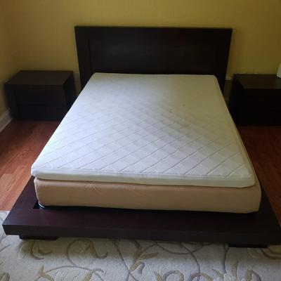 Five Piece Bedroom Suite by HuppÃ© & FrÃ¨res LtÃ©e (PB-KD)