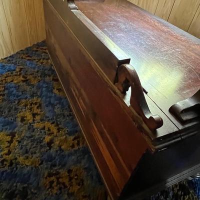 Cavalier Cedar Lined Chest (UB-RG)