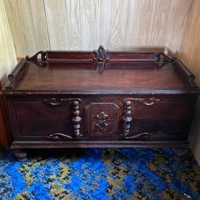 Cavalier Cedar Lined Chest (UB-RG)