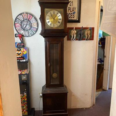 Working antique grandfather clock