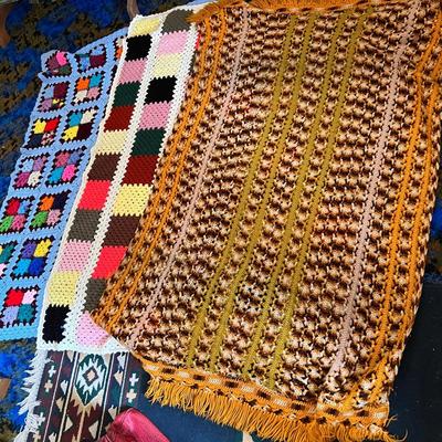 Crochet Blankets/Throws (UB-RG)
