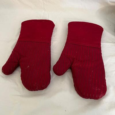 Kitchen/Baking Equipment (K-MK)