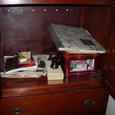 Vintage Dresser / Hutch / Armoire