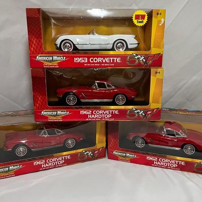 ERTL American Muscle 1962/1953 Chevy Corvette 1/18 Diecast Collectible Cars (UB-RG)